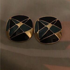Vintage rounded earrings